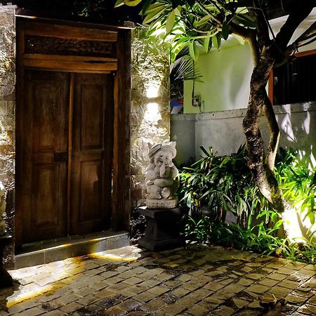 O.B Oemah Bone Homestay Sanur Kültér fotó