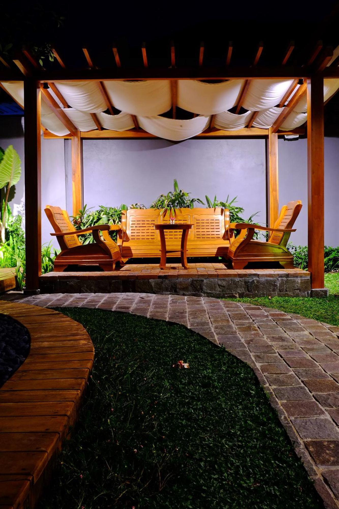 O.B Oemah Bone Homestay Sanur Kültér fotó