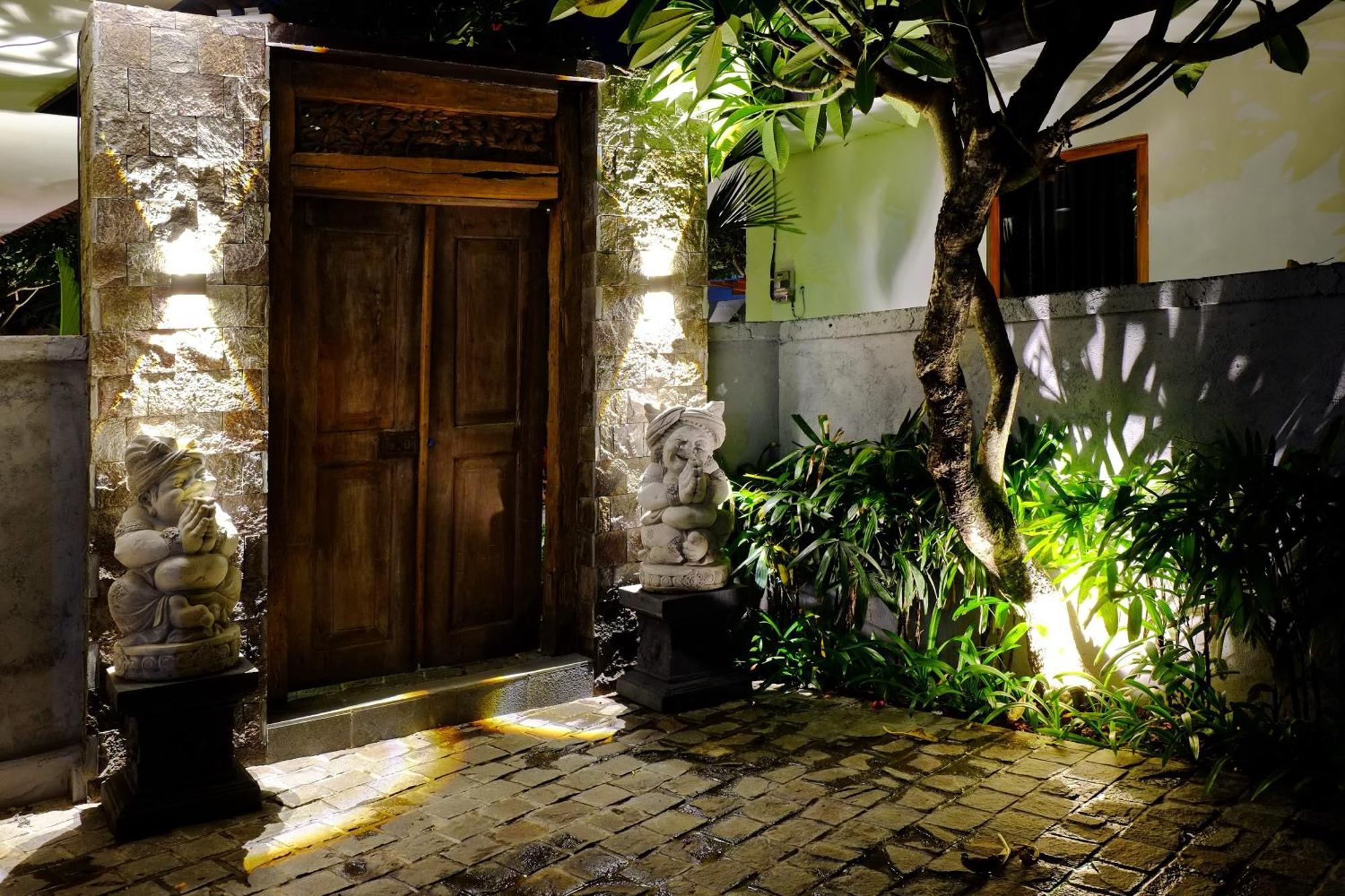 O.B Oemah Bone Homestay Sanur Kültér fotó